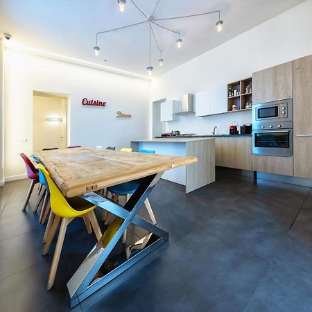 Napoli Squares Suites ภายนอก รูปภาพ