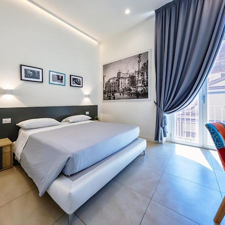 Napoli Squares Suites ภายนอก รูปภาพ