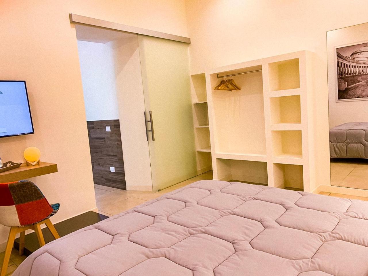 Napoli Squares Suites ภายนอก รูปภาพ