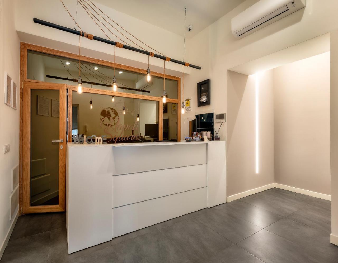 Napoli Squares Suites ภายนอก รูปภาพ