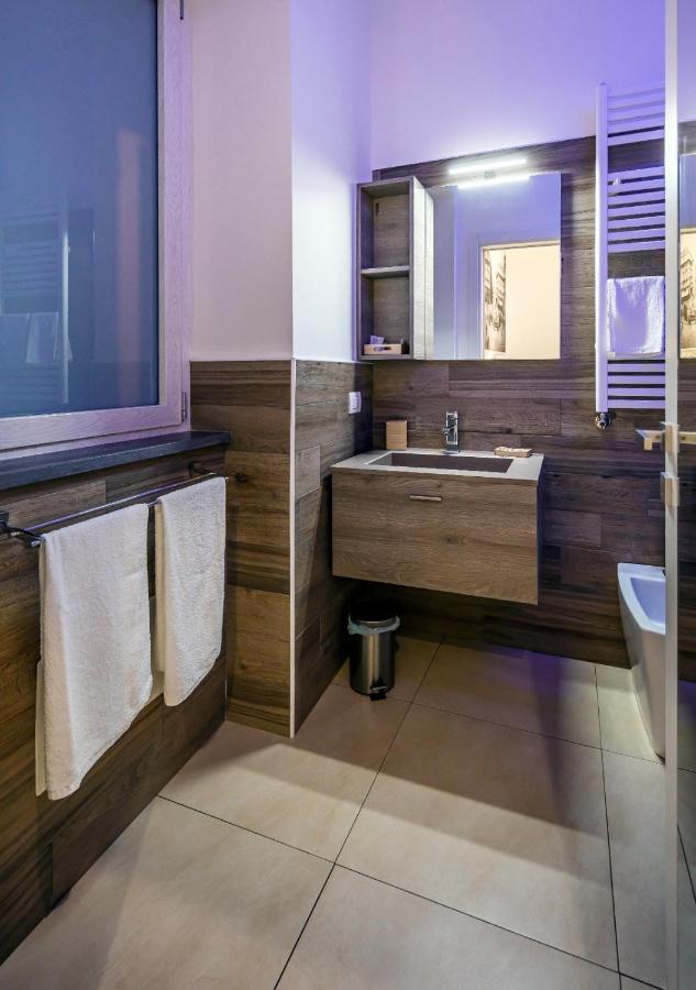 Napoli Squares Suites ภายนอก รูปภาพ